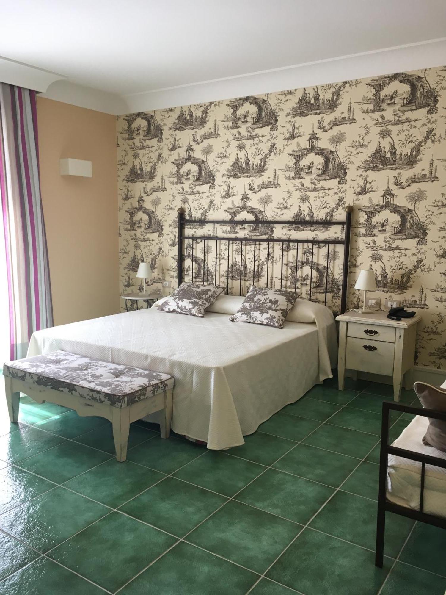 Hotel Danieli Pozzallo Oda fotoğraf